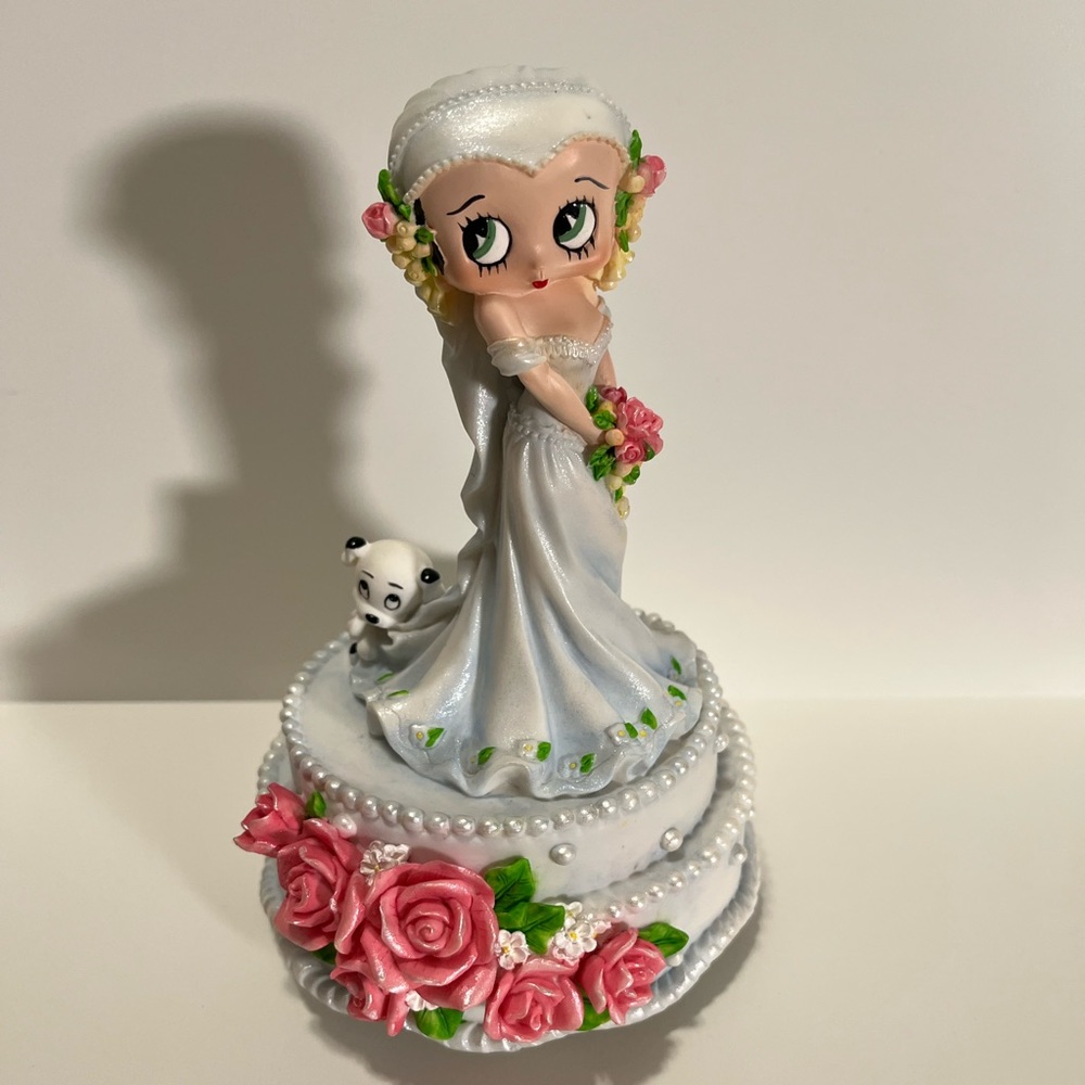 Betty Boop Musical Bride Figurine